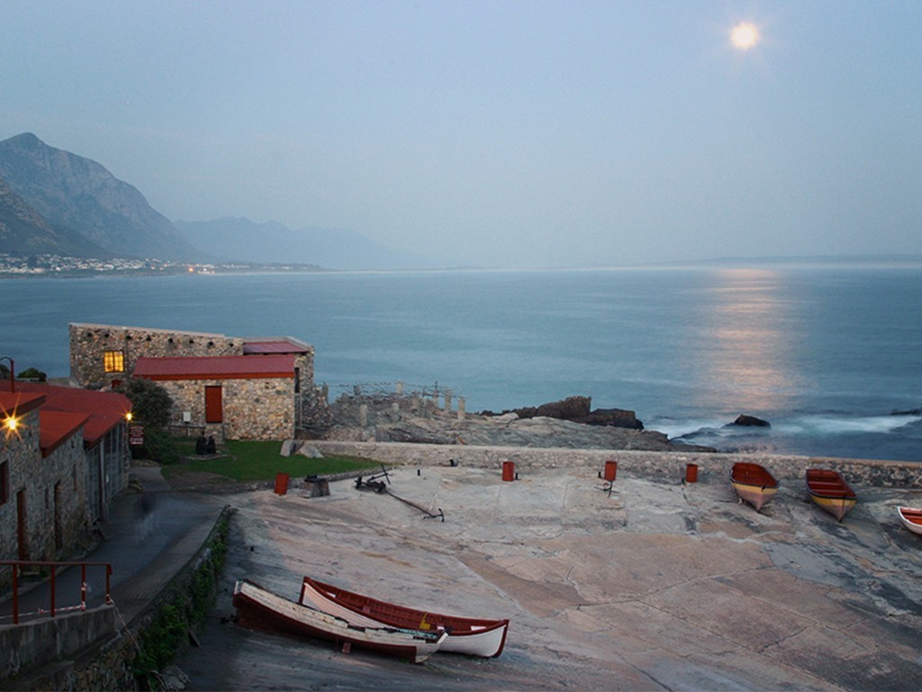 Hermanus Lagoon Edge Accommodation